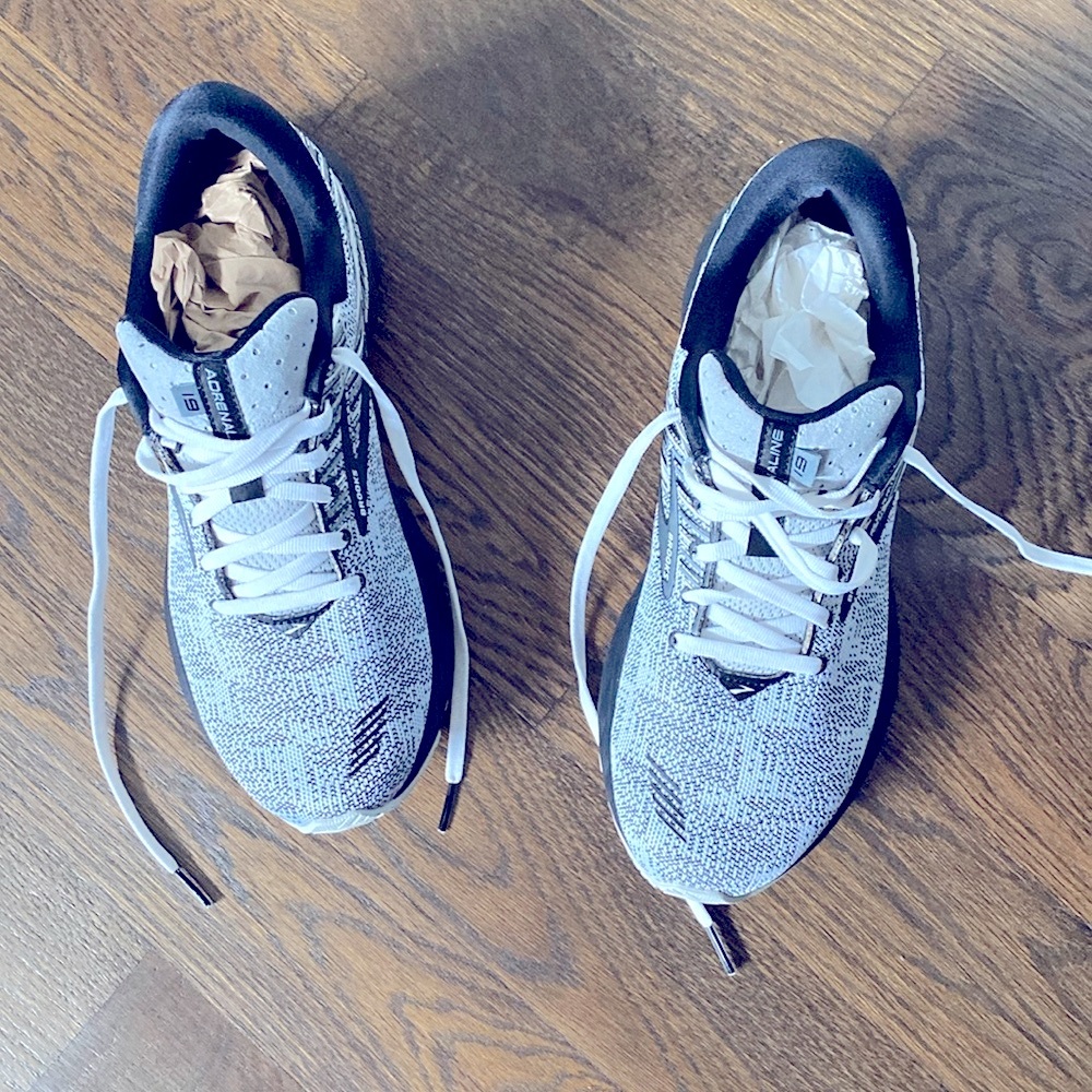 Woman’s Brooks Adrenaline Sneakers